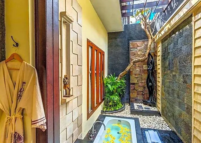 Kastara 4 Bedroom Private Pool Ne151a * Seminyak